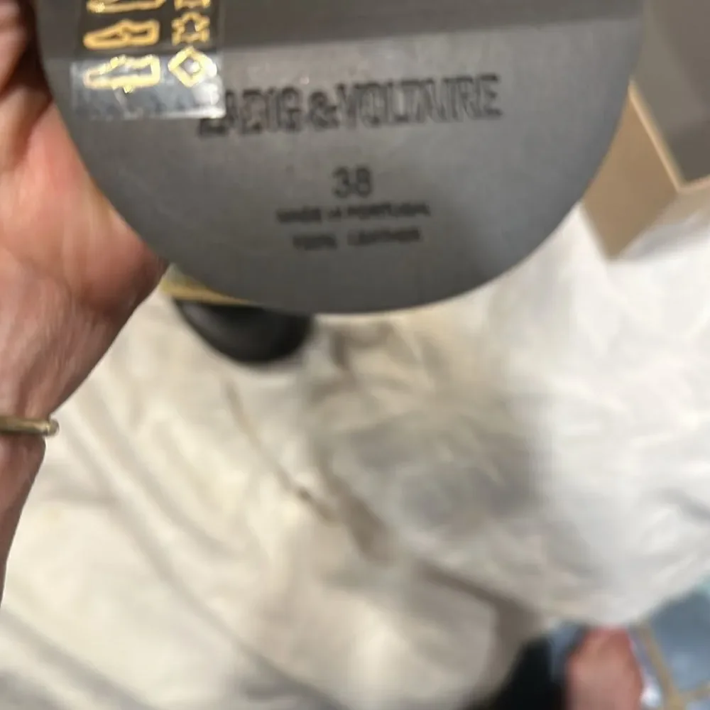 Zaddig and Volitare sandals - Picture 5 of 9